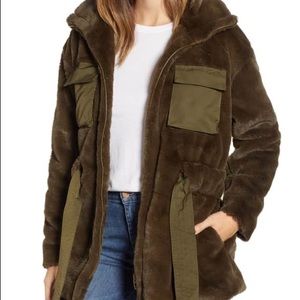 Faux fur olvie green anorak